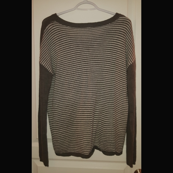Long sleeve knit top - Picture 2 of 2